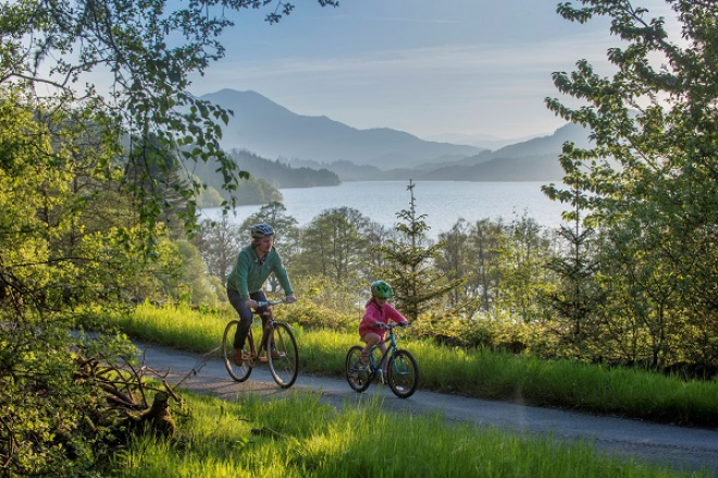 Chris McMahon from Stirling with his daughter Sophia at Loch Venachar