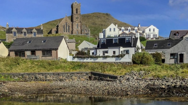 Isle of Barra (pic by RoryMN via Canva)