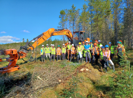 A group of IUCN Peatland Conference delegates visit Dalchork to see the restoration work being done by FLS