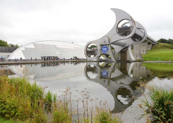 Falkirk Wheel, Lisa Evans