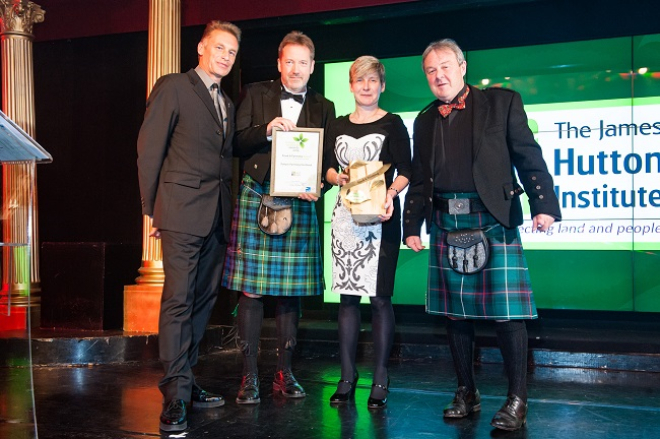 Presentation of the prize to Future Farming Scotland